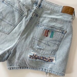 American Eagle denim shorts•6
